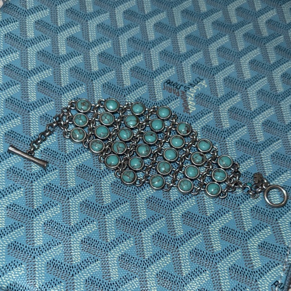 Jewelry - Elegant Silver and Turquoise Bracelet